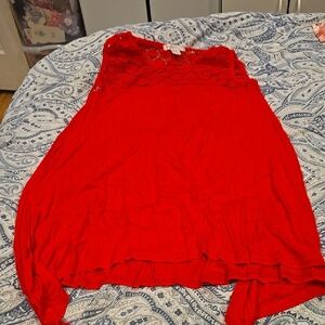 ❤️10/$20 Elegant Red Sleeveless Top